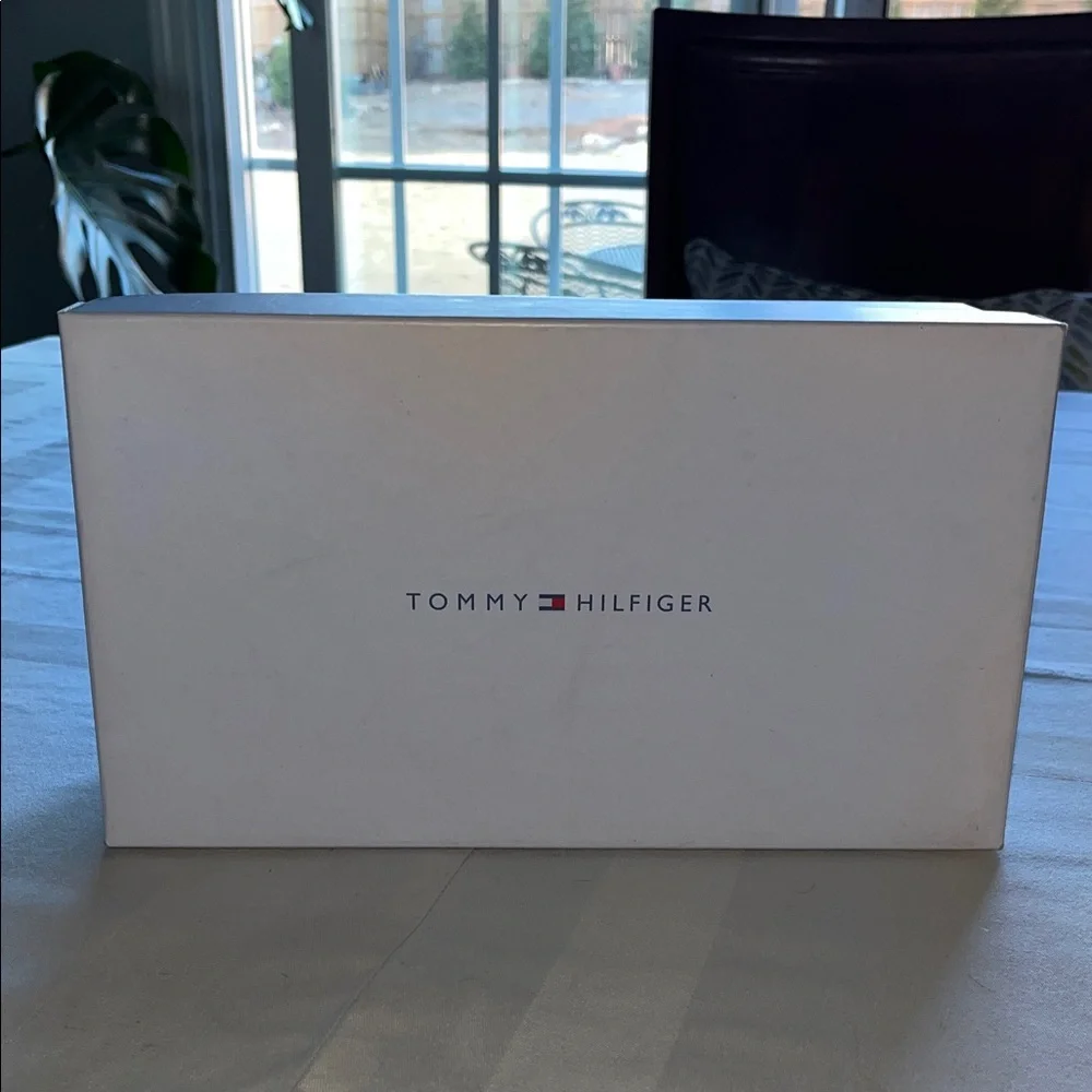 Tommy Hilfiger Empty White Shoe box Gift Box